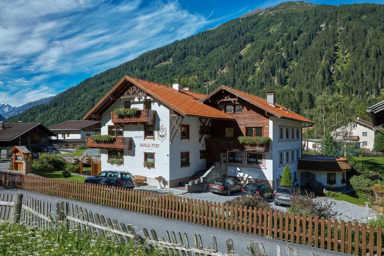 Apart Bergland Appartement Kaunertal Buitenkant foto